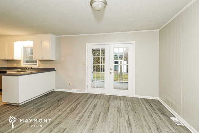 Photo - 626 Wellons Dr