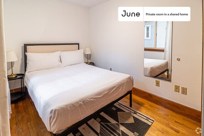 Building Photo - Private bedroom in 5 bed/2 bath Home