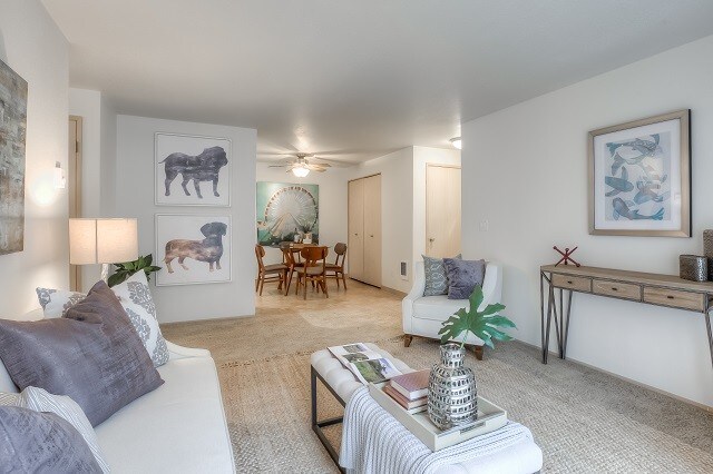 Photo - Mountain High Apartments