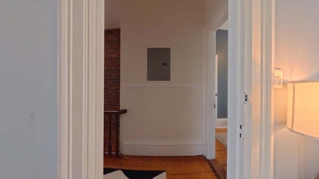 Photo - 137 Walnut St Unit 3