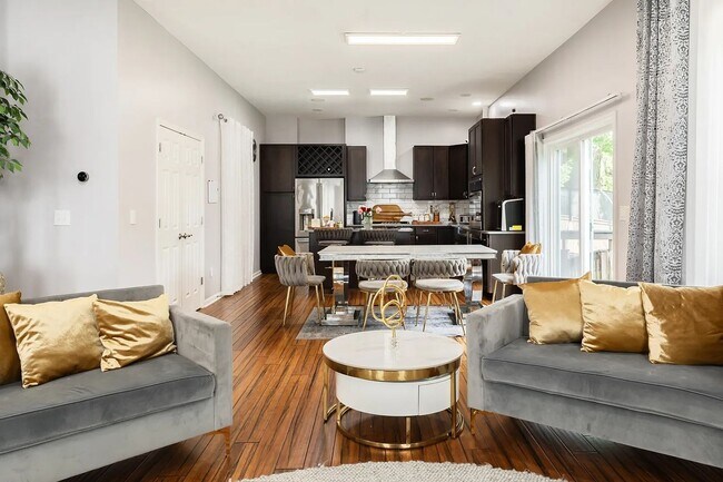 935 Whittier Dr