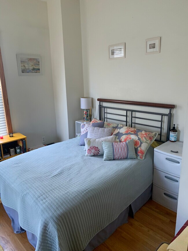 29 Park St Unit 1