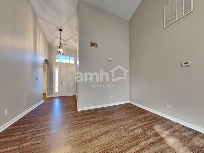 Photo - 6902 Brachnell View Dr