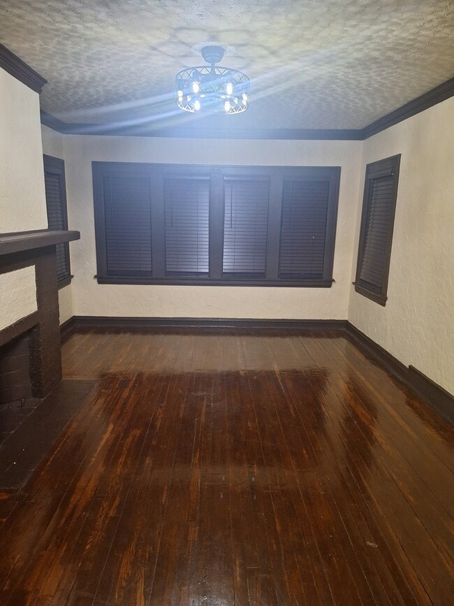 Photo - 1829 Colonnade Rd Unit 1829