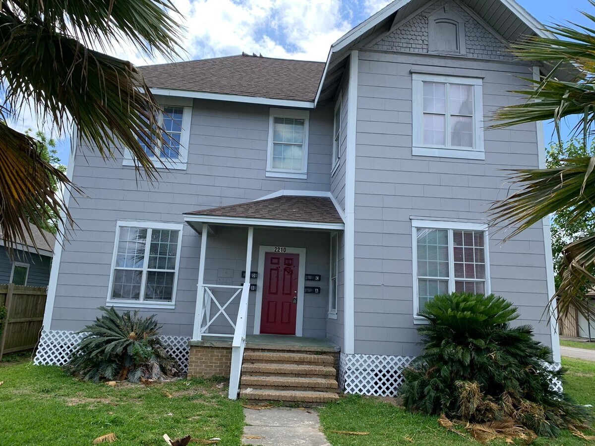 Photo - 2210 Sabine Pass Ave