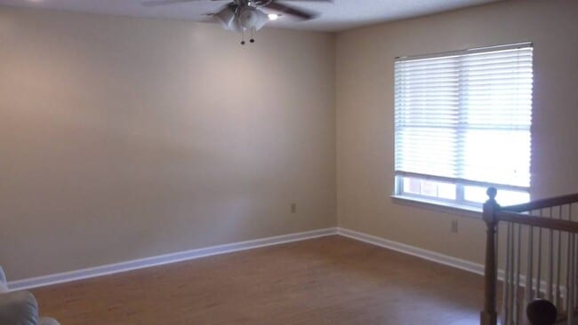 Photo - 1451 Roberts Rd