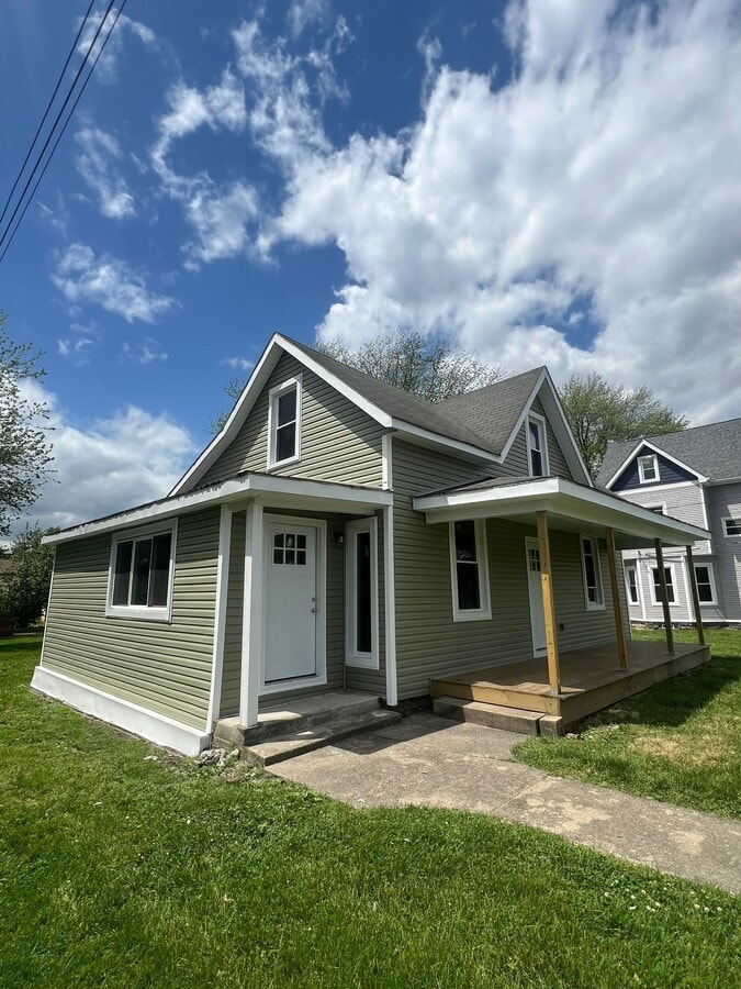 Photo - 229 Buckingham St