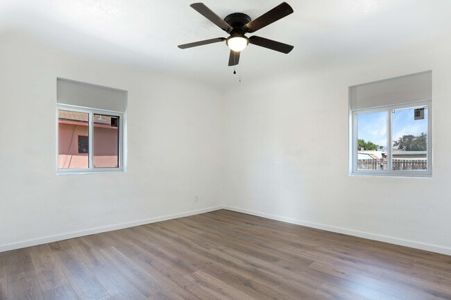 Photo - 621 S Melendres St