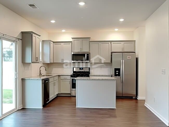 Photo - 122 Preservation Dr