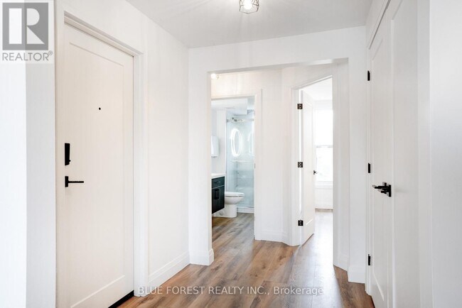 Photo - 77 Cartwright St Unit 2