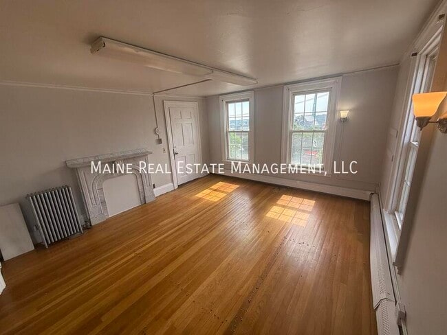 Building Photo - 109 State St Unit 3 Rental