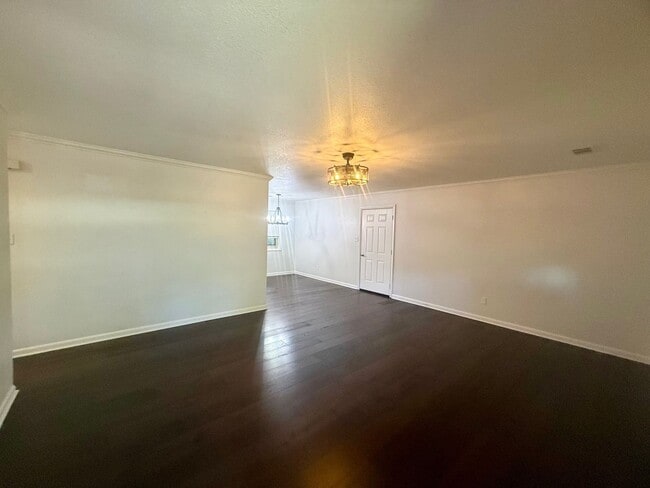 Photo - 779 Old Brundage Rd