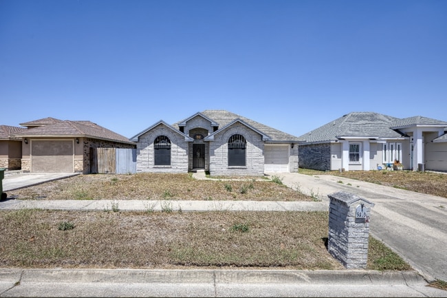 Building Photo - 6053 Blanco River St