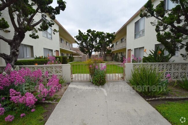 Building Photo - 2050 N Ventura Rd Unit 3 Rental