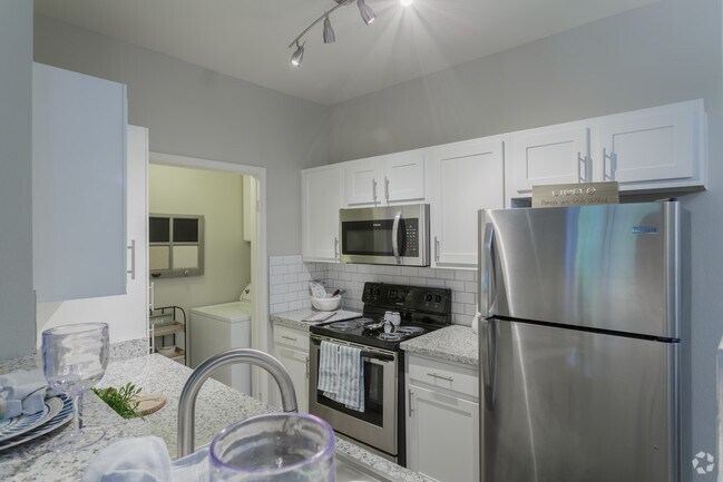 2BR, 2BA - 1,121 SF "The Ridge"