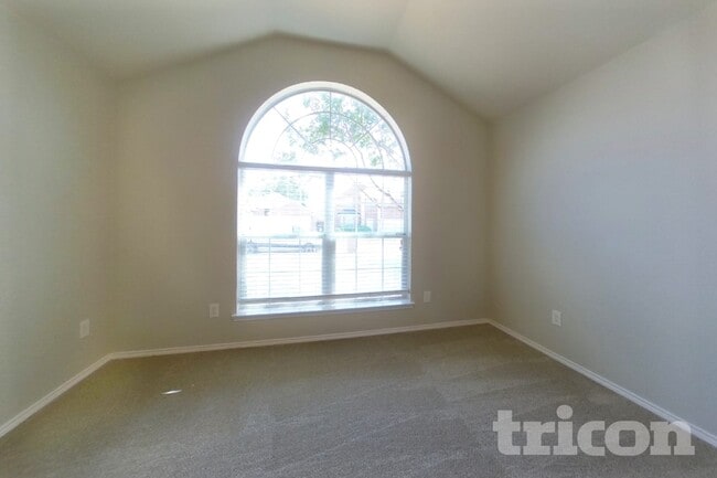 Photo - 10712 Braemoor Dr