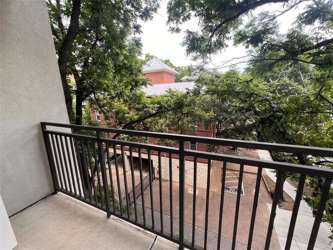 Photo - 1900 Barton Springs Rd Unit 4041