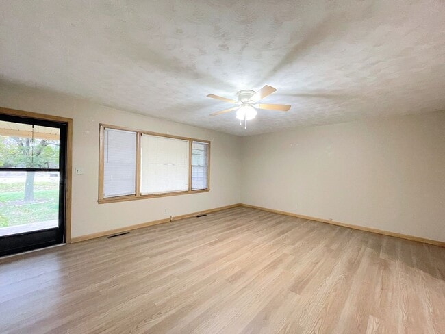 Photo - 2 bed brick home outside town