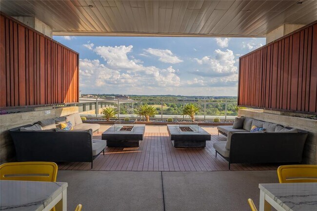 Photo - 222 West Ave Unidad 2505 Rental