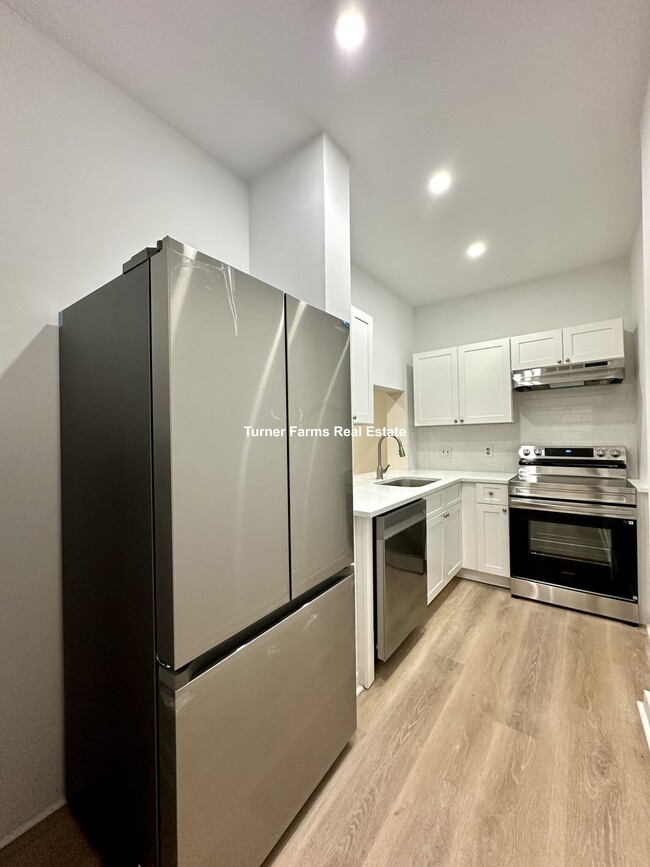 Building Photo - 448 Park Dr Unit 22 Rental
