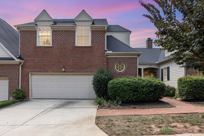 Building Photo - Spacious Townhome in the Heart of Raleigh,...