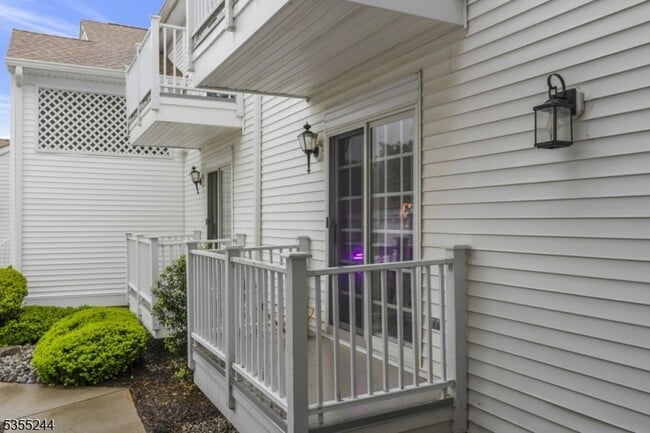 Photo - 105 Alexandria Way