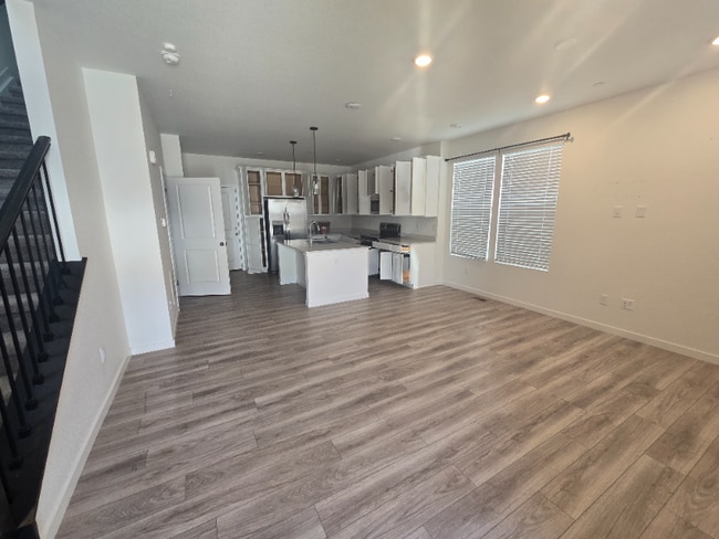 Photo - 5383 Euclid Dr