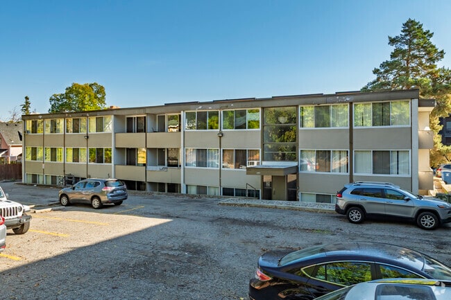 Photo - 912 Brown St