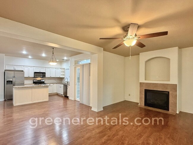 Photo - Beautiful 3BD/2.5BA Lacey Home in Horizon ...
