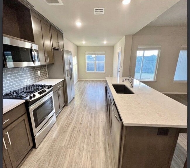 Photo - 4 Bed/ 2 Bath in Stone Horse Neighborhood With Community Pool!