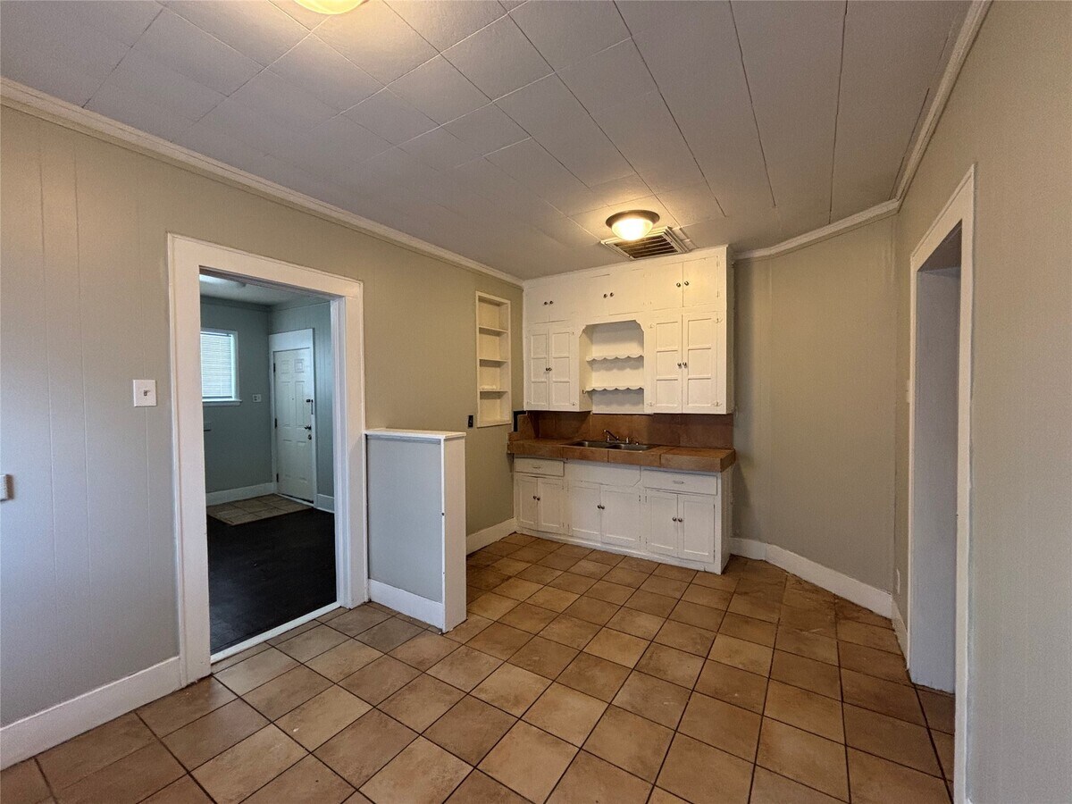 Photo - 2214 Avenue O 1/2 Ave