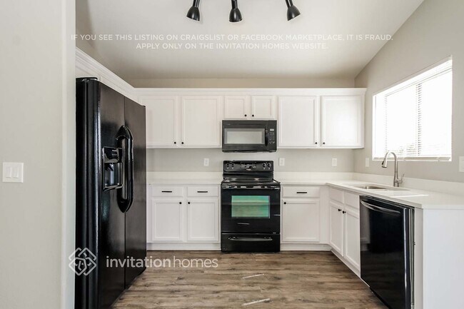 Photo - 16502 N 158th Ave