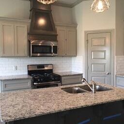 Building Photo - 3 Bed | 2 Bath Home - Deer Creek Schools - Storm Shelter - Rockwell Village Addition