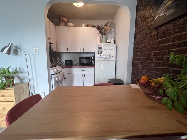 Photo - 656 Tremont St Unidad 7