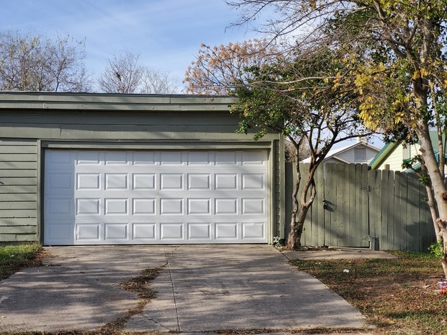 Photo - 7906 Falcon Ridge Dr Unit 1