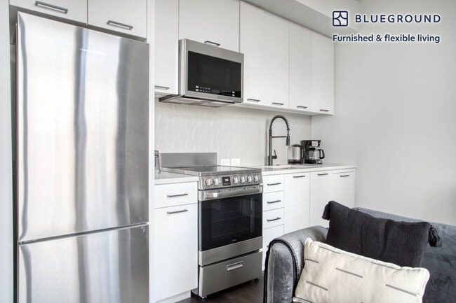 Photo - 550 Morse St NE Unidad FL4-ID322