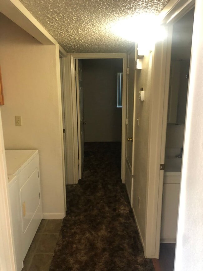 Building Photo - 2512 Standiford Ave Unit C