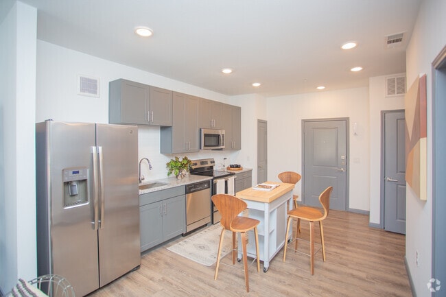 1HAB, 1BA - 653SF - A1 - The Preserve at Preston Trails