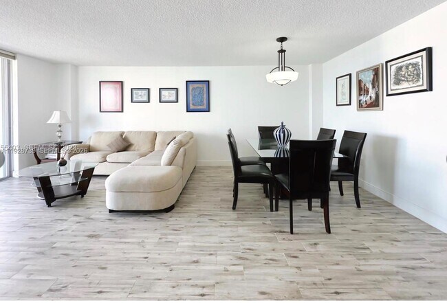 Photo - 5701 Collins Ave Unit 505