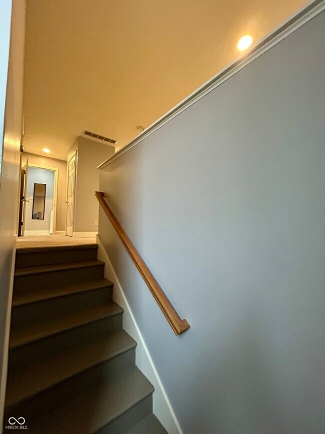 Photo - 2049 Alabama St