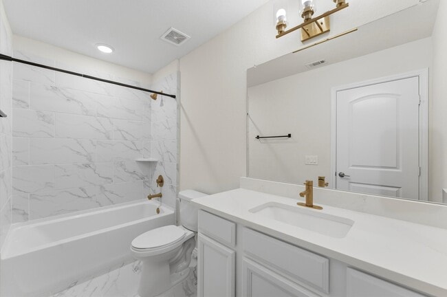 Photo - 1822 Calabasas Way