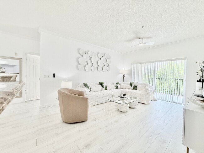 Building Photo - 4404 Tuscany Way Unit 4404