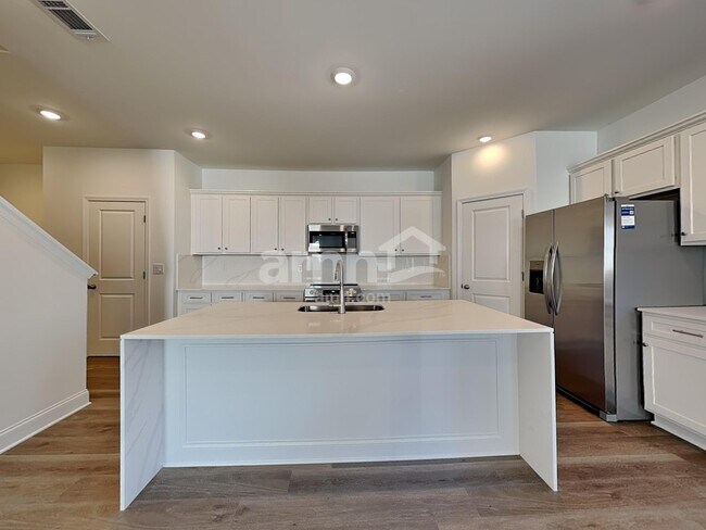 Photo - 510 Pointe Dr