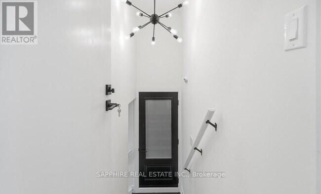 Photo - 162 Tower Dr