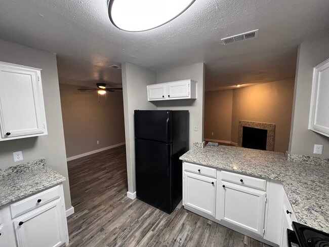 Photo - 3926 Wymess Dr