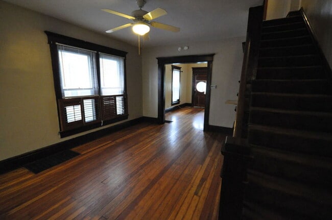 Photo - 25 E Blake Ave