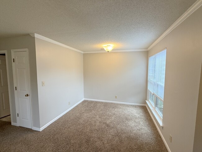 Photo - 1002 Stones Throw Dr NW
