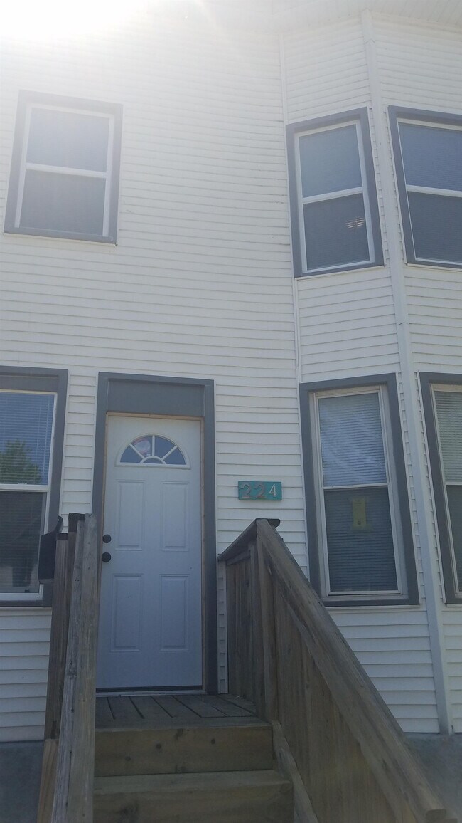 Photo - 224 Randolph St