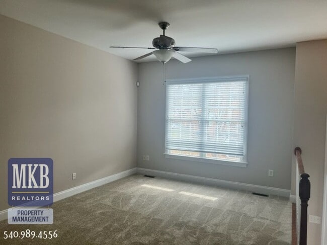 Photo - Spacious 3 Bedroom/ 2.5 Bath Home