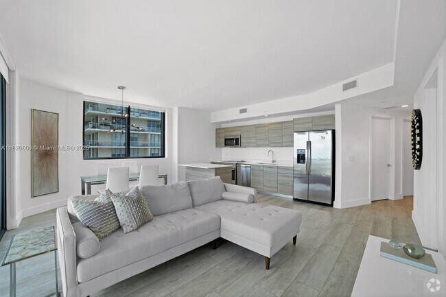 Building Photo - 121 NE 34th St Unit 2709 Rental